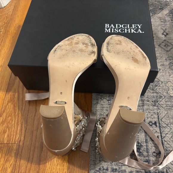 Wedding shoes - Picture 8 of 10